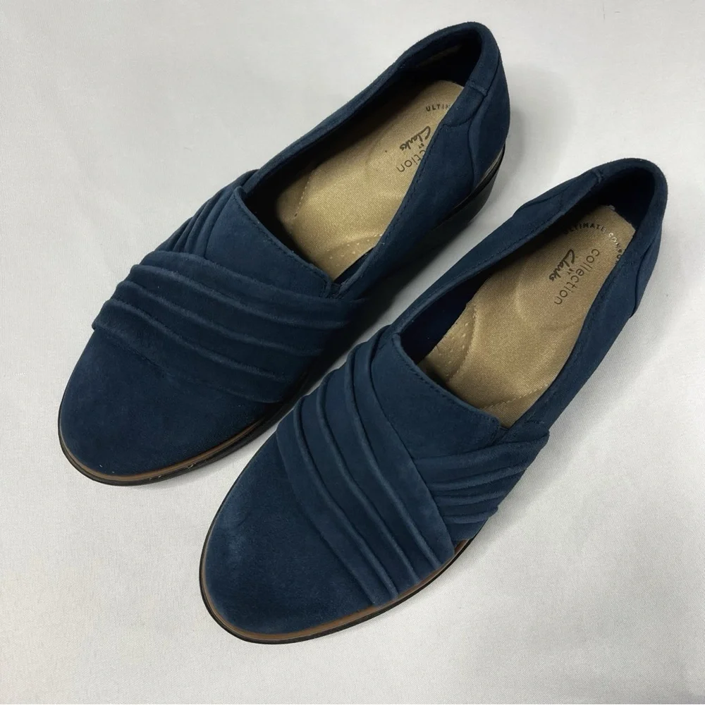 Clarks Women's Navy Blue Flats - Picture 3 of 8